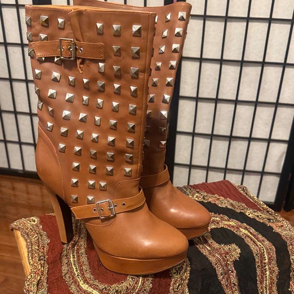 Bakers Tan Studded Heeled Boots